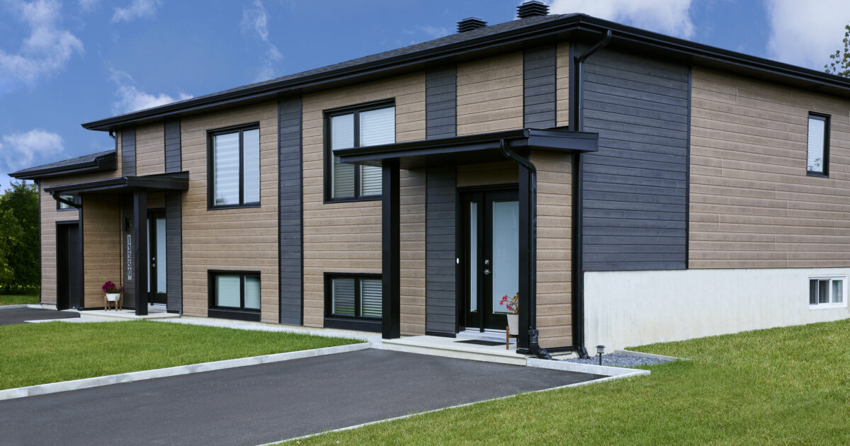 Maison québécoise avec revêtement extérieur CanExel